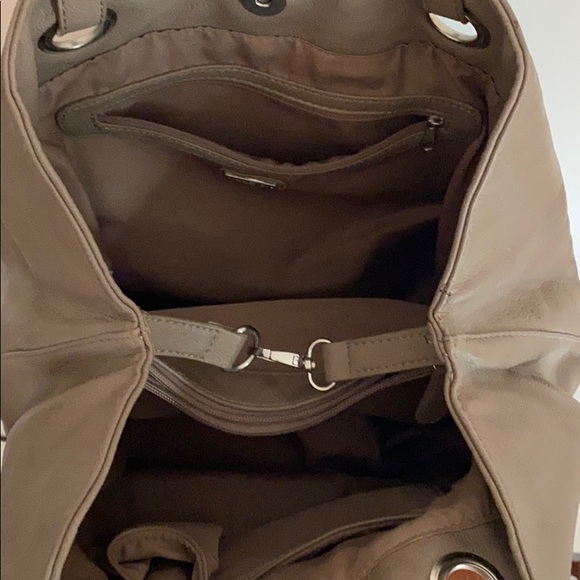 Handbag - Picture 2 of 2